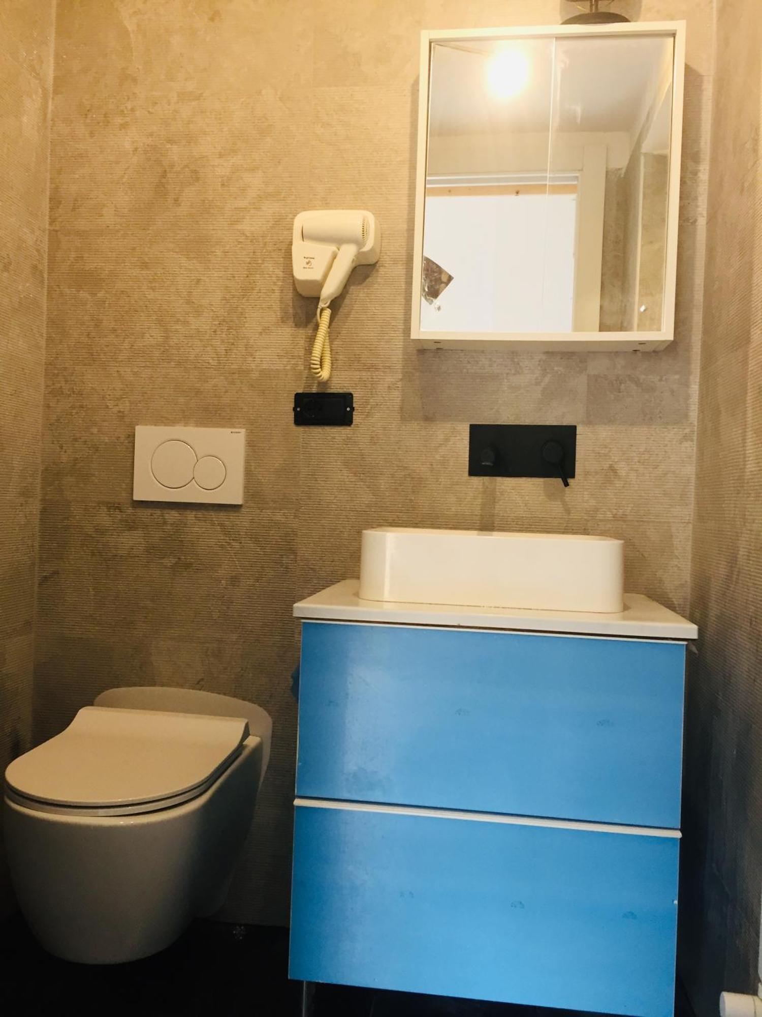 Hotel Art House Center Roma Esterno foto